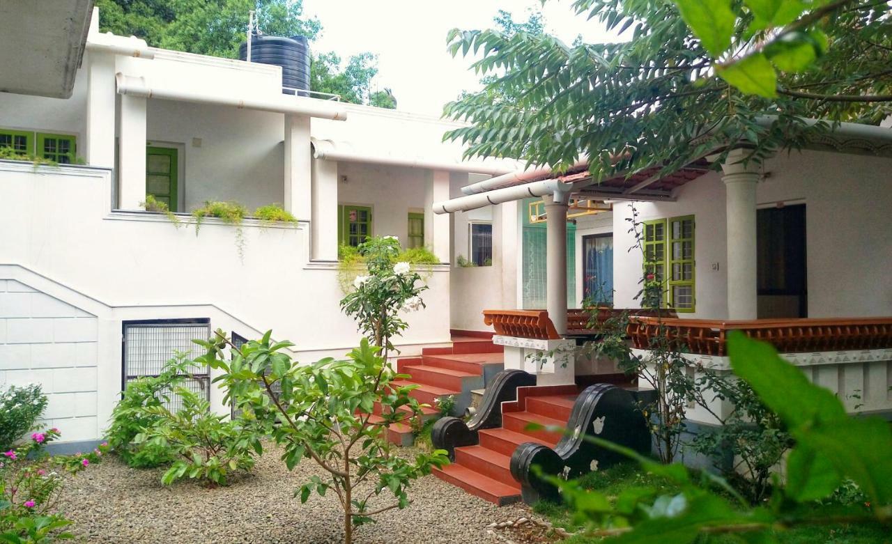 Marayoor Holidays Maraiyur Экстерьер фото