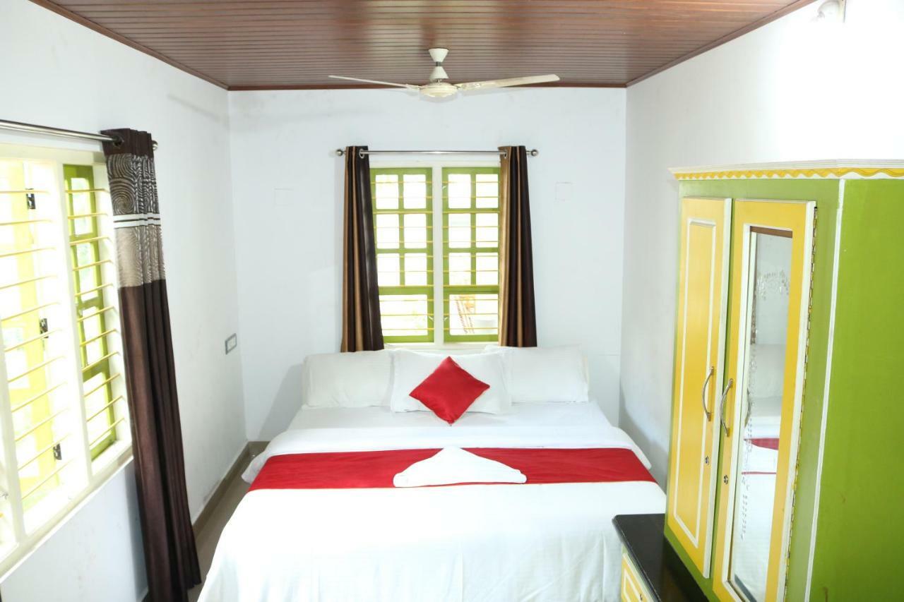 Marayoor Holidays Maraiyur Экстерьер фото