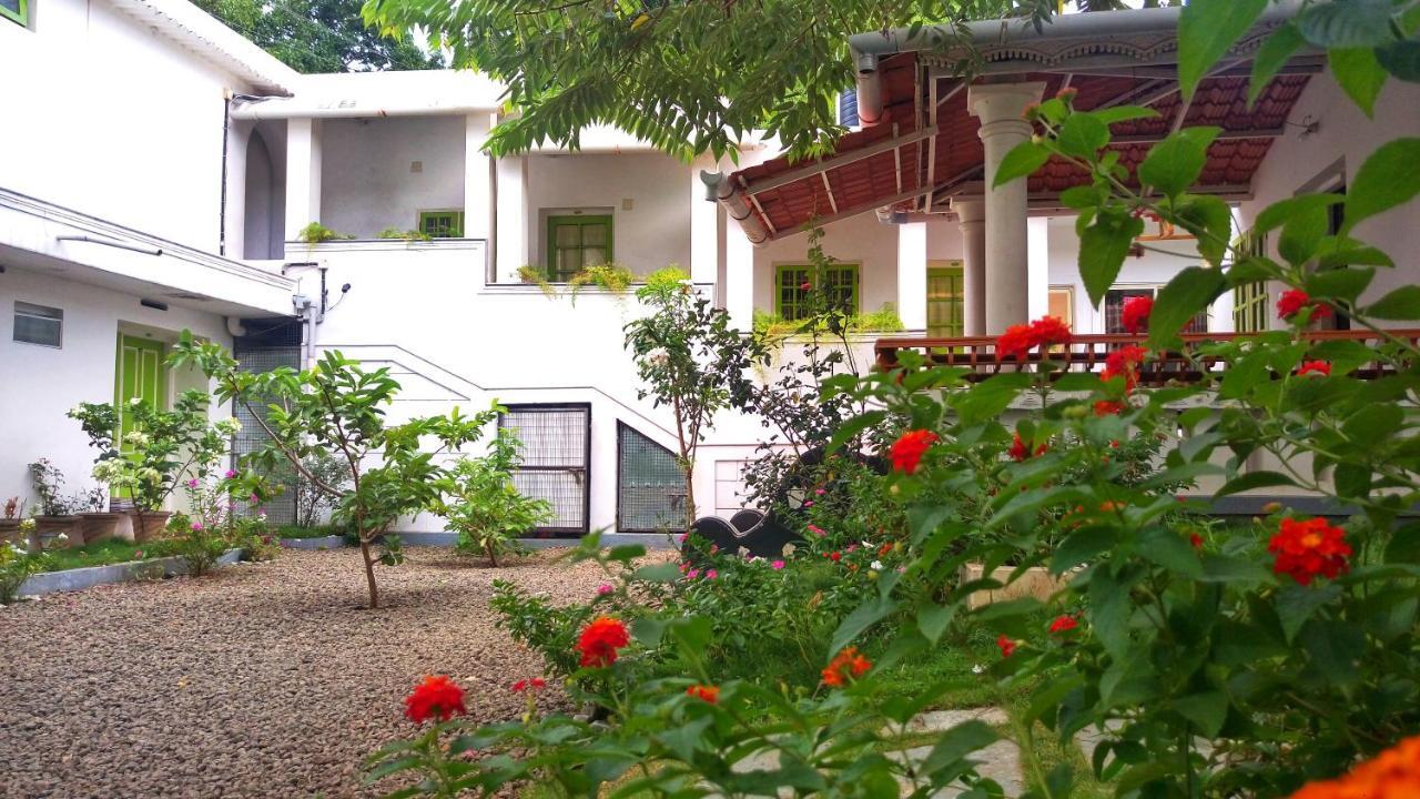 Marayoor Holidays Maraiyur Экстерьер фото