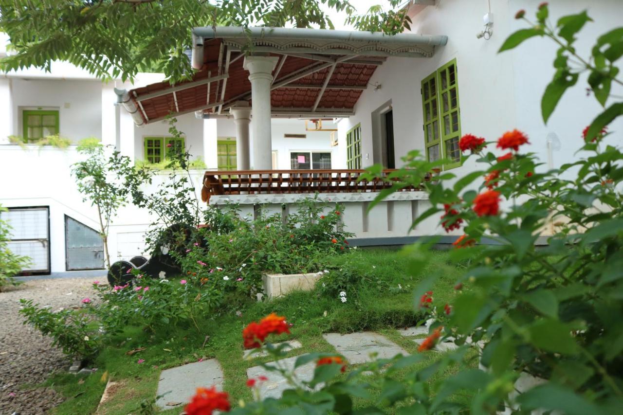 Marayoor Holidays Maraiyur Экстерьер фото